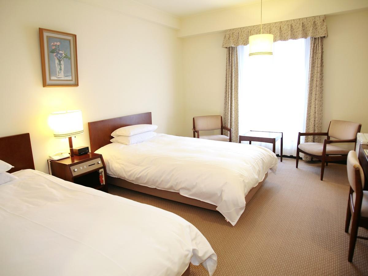 Hotel New Tanaka Yamaguchi Exteriör bild